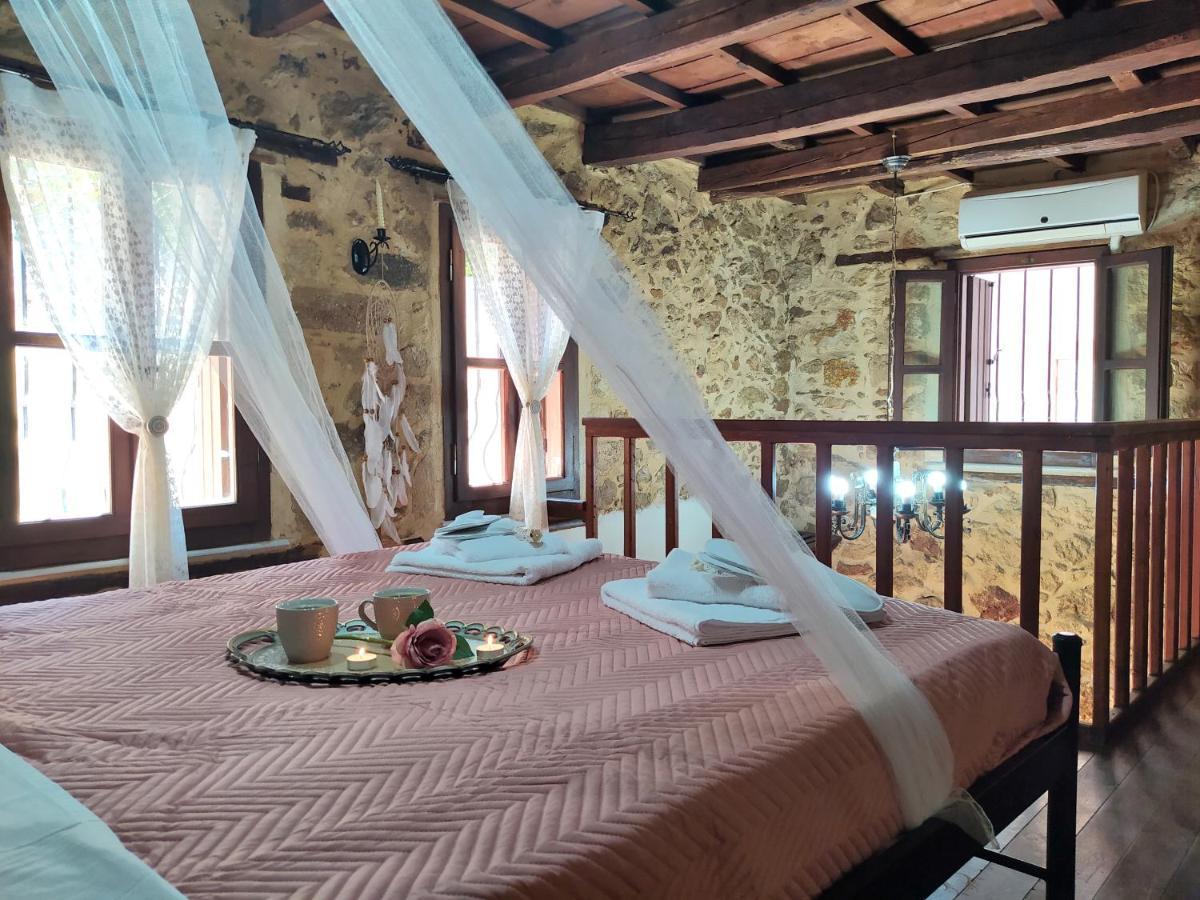 Filia's Traditional Haouse, Old Town In *